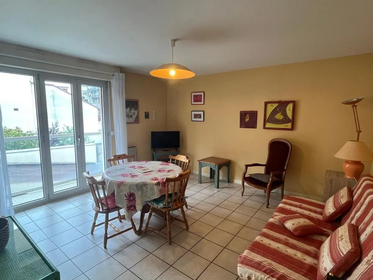Charmant T2 Au Centre D'Aix-Les-Bains, Calme, Sud, Parking Prive, Proche Thermes Et Commerces - Fr-1-555-94 0*, Aix-les-Bains